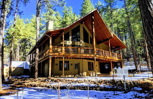 Forest Haven at Munds Park w/forest access & walking distance to Lake Odell!