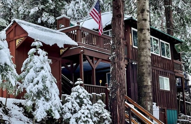 Forest Retreat|Fireplace| 7mi Yosemite King Beds