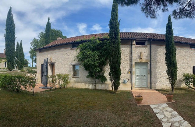 Former Quercy Blanc wine storehouse in the heart of the Cahors vineyards