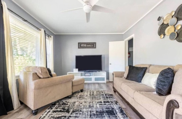 Fort Benning Family Base |4 BR + Game Room Fun