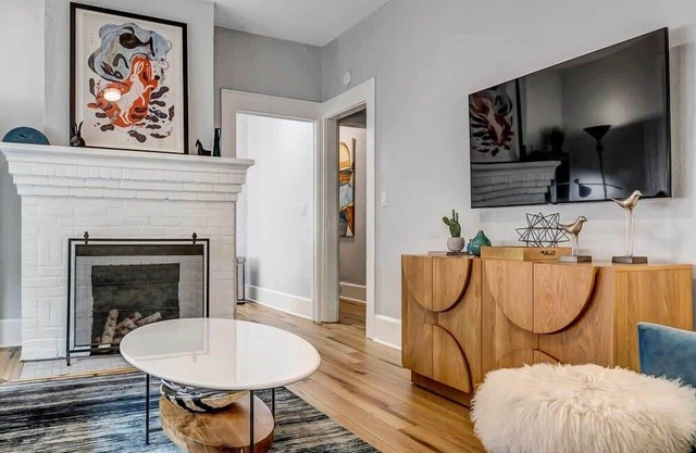 Forth House - charming 2 BR apt in historic SPR!