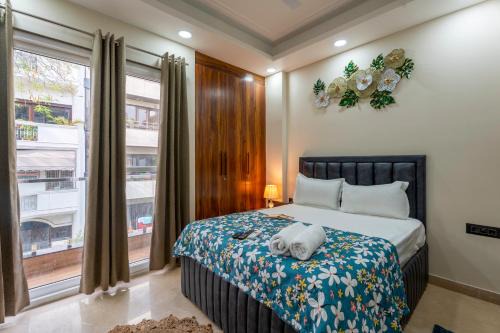 Fortune Home Service Apartment 3 Bhk, J-267, SAKET