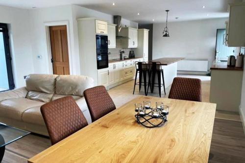 Fossa Retreat - Modern 3 bed house Killarney