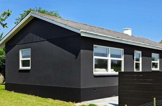 Four-Bedroom Holiday home in Frørup