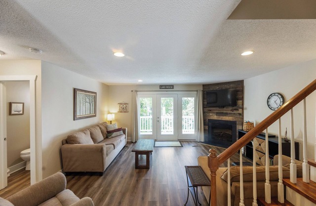 Four Bedroom Yacht Condo