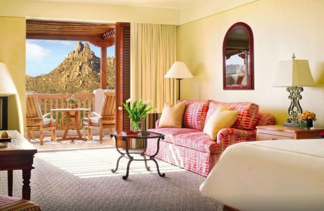 Four Seasons Resort Troon Scottsdale: March 11 - 25, 2018