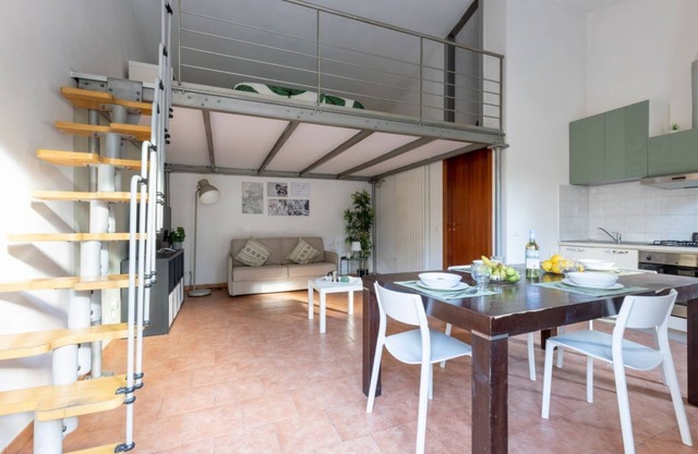 Four Shades of Pisa - Green Studio Apartment