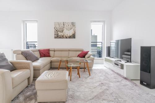 Francuska Comfort Apartment by BookingHost