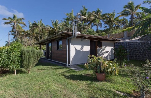 Frangipani house, quiet garden and SPA