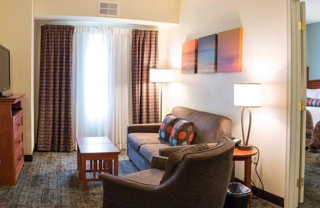 Free Wi-Fi, Free Breakfast | Fully Equipped Suite