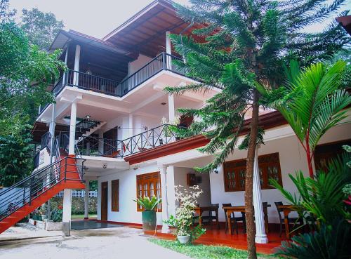 Freedom Guest Inn Ella