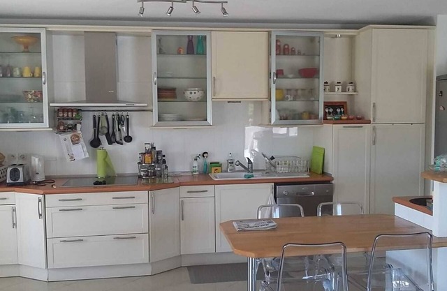 FREJUS - Apartment near shops and beach