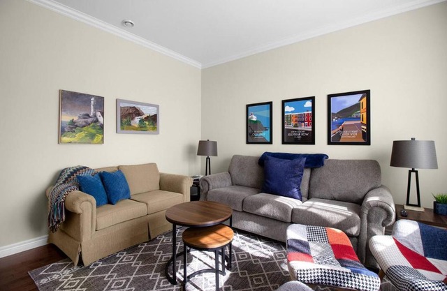 Freshwater Joys Jellybean 4br Gem In St John's