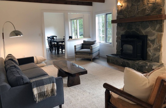 Friends+Family Getaway - close to 3 mountains