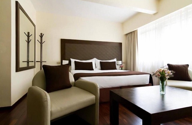Fully-equipped Junior Suite in the City Center