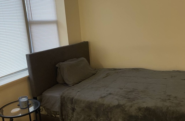 Fully Furnished studio apartment for traveling nurse in Cherry Hill