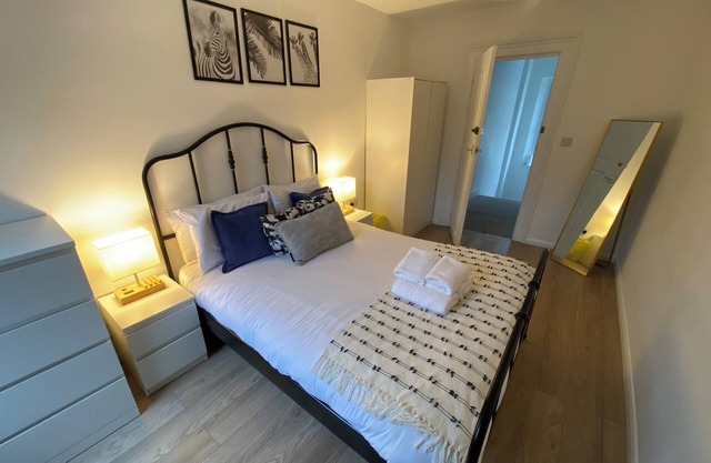 Fully furnished two-bedroom apartment on Old Compton Street!