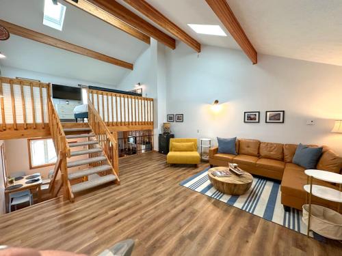 Fun Family Home near Cedar Point