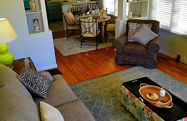 FUN IN THE SUN! 1 bedroom/1 bath on the water in Belmont Shore