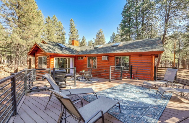 Furnished Gazebo w/View: Rustic Williams Retreat!