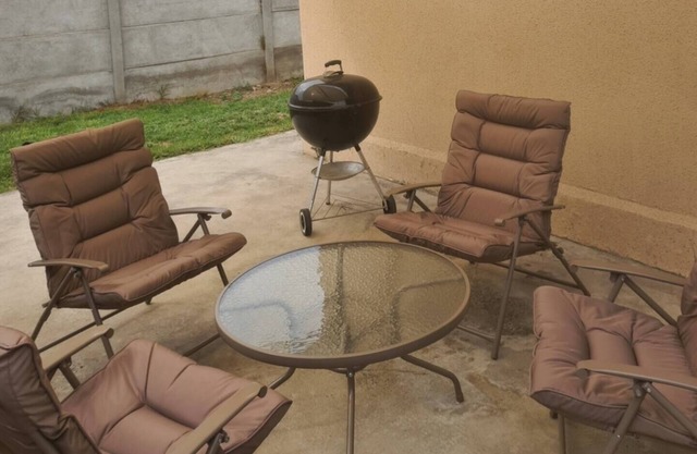 Furnished house in residential area