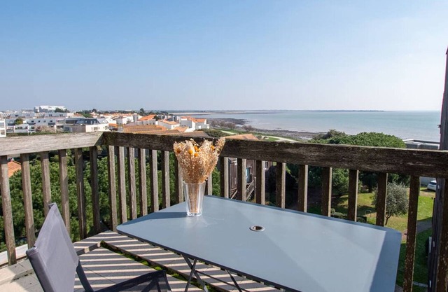 Furnished T2 apartment for 4, sea view with Wifi