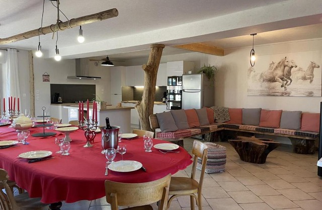 Gîte chaleureux dans une grange ancienne à Blomard - FR-1-489-353