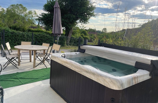 Gîte des 5 Cépages Avec Jacuzzi