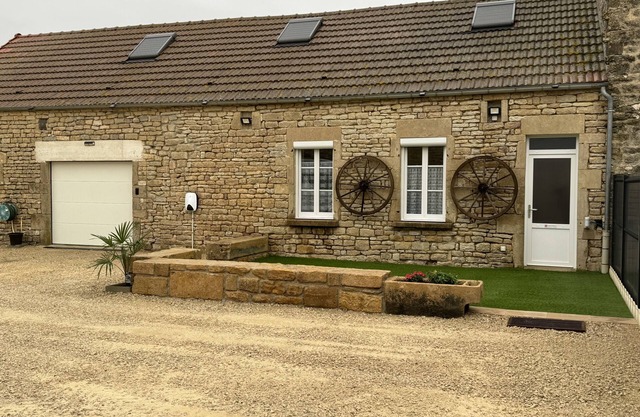 Gîte Lecurie Dans un Petit Village en Bourgogne Avec ses Petits Commerces