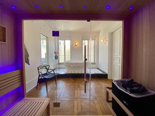 Gîte Vosges en Ville luxueux appartement Duplex avec sauna espace bien être au centre d'Epinal