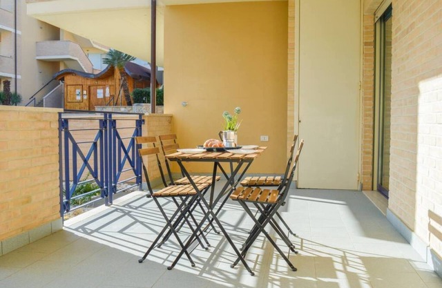 G.Bay D08 - Ground floor apartment with balcony and pool view