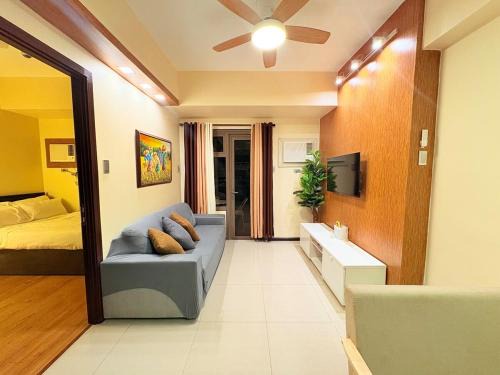 Galini Suites near World Trade, PICC, Star City