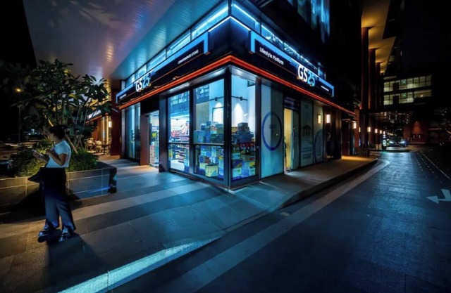 Galleria Modern Luxe 3BR - L81 Views w/Pool & Gym