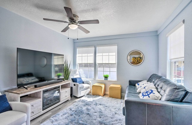 Galveston Retreat w/Backyard & Patio!