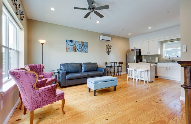 Game Room + Walkable Location: Mobile Condo!