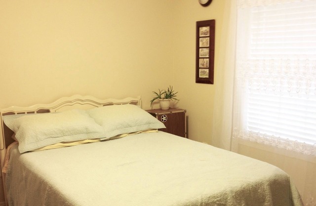 Gameday Gem only 8 minutes from Kyle Field!