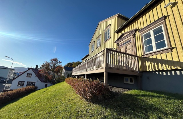 Gamla Apótekið (The Old Pharmacy) in heart of Akureyri - South Apartment