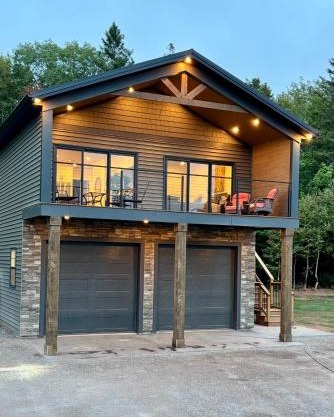 Garagemahal on Glengyle