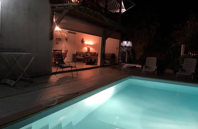 Garden apartment in villa with private pool