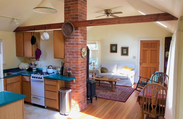 Garden Cottage on College Hill