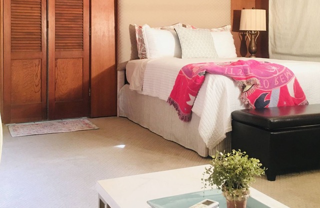 Garnsey Suite near downtown