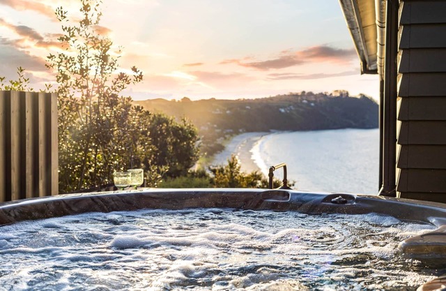 GARRATT VIEW | Coast & Country | WINTER DEAL- Stay for 3, Pay for 2