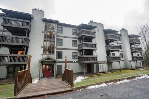 Gateway Condominium Unit 25 Brought to you by GetAway Vacations