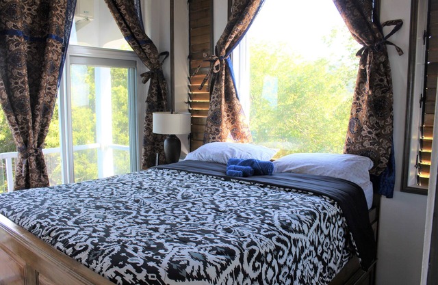 Luxurious one bedroom cottage