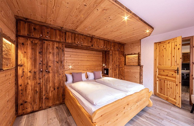 Gemütliche Ferienwohnung Gotzenalm mit Hüttenflair
