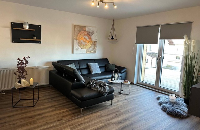 Gemütliches Ferienhaus mit Großer Terrasse und Whirlpool