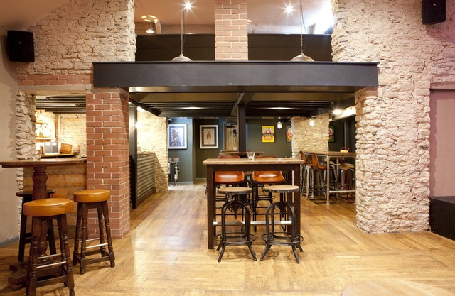 George Hotel