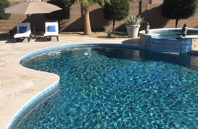 Get away to sunshine! Home to rent with pool jacussi in backyard on golf course