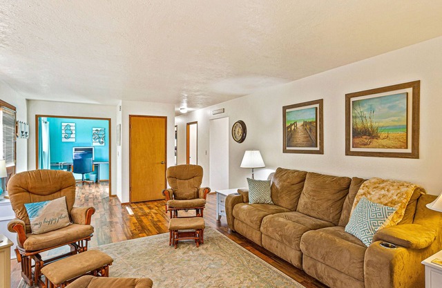 Get Sandy Feet at Surf Street Retreat