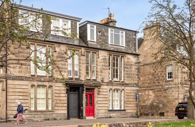 Gibson Place | 15 Secs to The Old Course